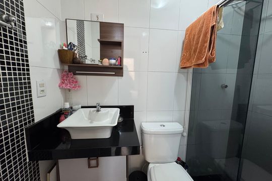 Banheiro da Suíte de casa para alugar com 3 quartos, 129m² em Metalúrgicos, Osasco