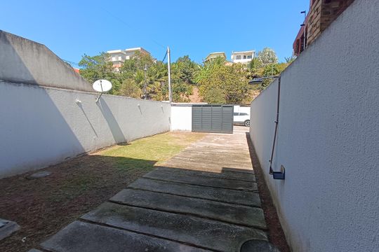 GARAGEM de casa para alugar com 4 quartos, 156m² em Colinas, Rio das Ostras