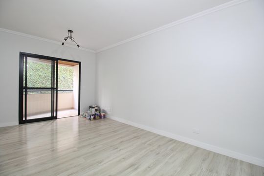 Sala de apartamento para alugar com 3 quartos, 85m² em Vila Suzana, São Paulo