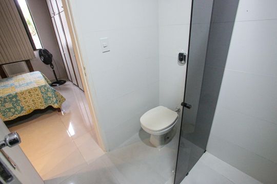Banheiro da Suíte de apartamento à venda com 3 quartos, 103m² em Anil, Rio de Janeiro