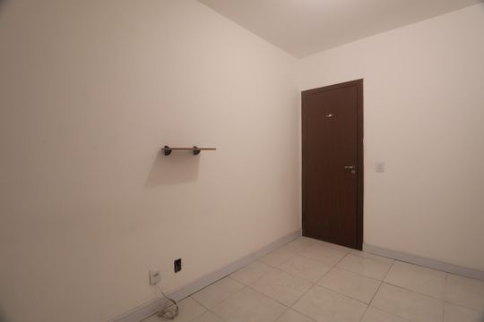 Quarto 2 de casa de condomínio para alugar com 2 quartos, 50m² em Fátima, Canoas
