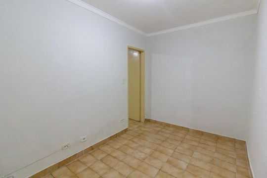 Quarto de casa para alugar com 1 quarto, 60m² em Jardim Elizabeth, Guarulhos