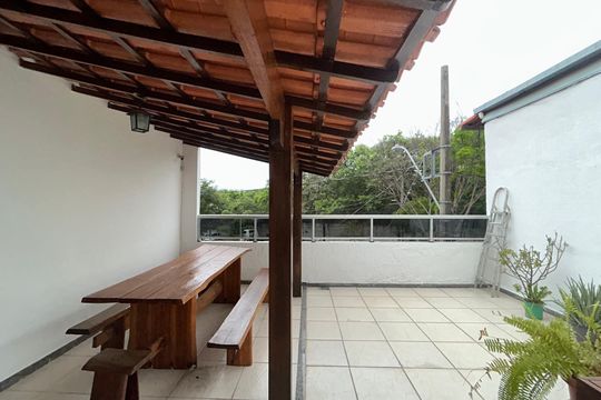 Casa para alugar com 3 quartos, 240m² em São Gabriel, Belo Horizonte