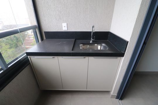 Varanda  de apartamento para alugar com 2 quartos, 53m² em Subsetor Leste - 6 (l-6), Ribeirão Preto