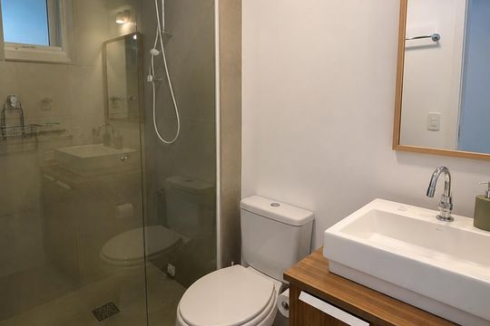 Banheiro de apartamento para alugar com 1 quarto, 29m² em Centro Histórico, Porto Alegre