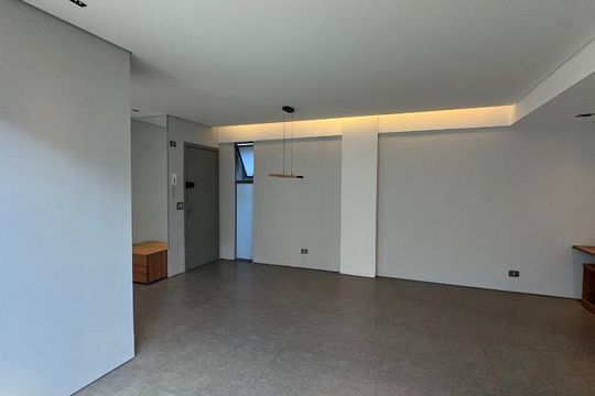 Sala de apartamento à venda com 2 quartos, 99m² em Água Verde, Curitiba