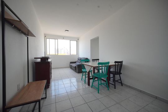 Apartamento para alugar com 2 quartos, 62m² em Roçado, São José
