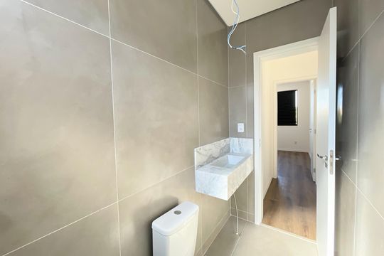 Banheiro de casa à venda com 3 quartos, 89m² em Santa Amelia, Belo Horizonte
