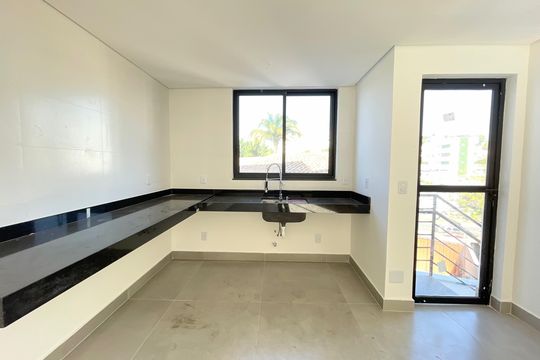 Cozinha de casa à venda com 3 quartos, 90m² em Santa Amelia, Belo Horizonte