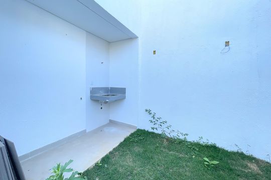 Área externa de casa à venda com 3 quartos, 90m² em Santa Amelia, Belo Horizonte