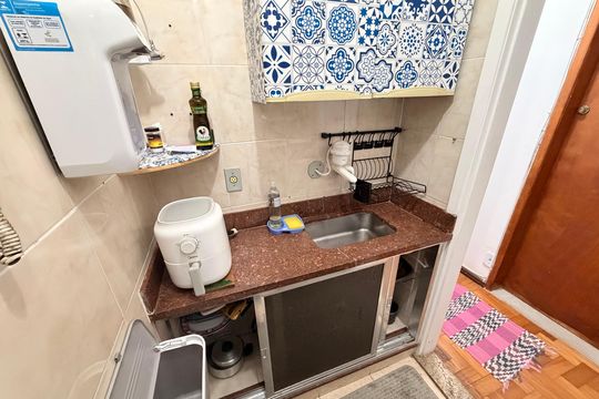 Cozinha de apartamento para alugar com 1 quarto, 35m² em Independência, Petrópolis