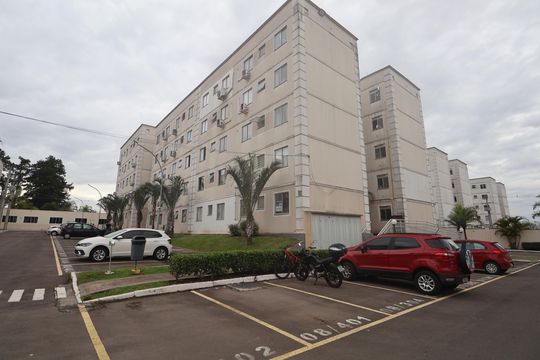 Fachada do bloco de apartamento à venda com 2 quartos, 47m² em São José, Canoas