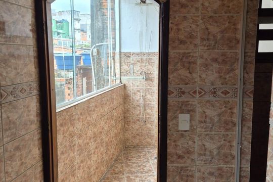 Corredor de casa para alugar com 1 quarto, 50m² em Jardim Matarazzo, São Paulo