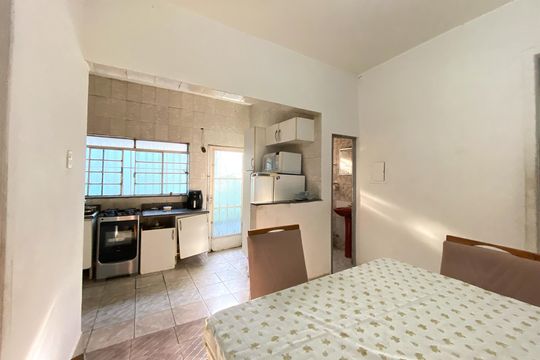Copa de casa para alugar com 2 quartos, 200m² em Sagrada Família, Belo Horizonte