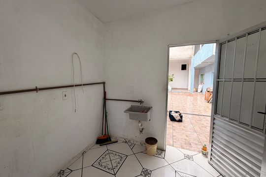 Área de Serviço - Casa 2 de casa à venda com 4 quartos, 270m² em Jardim Mirante, Várzea Paulista