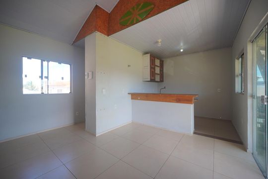 Apartamento para alugar com 1 quarto, 50m² em Carianos, Florianópolis