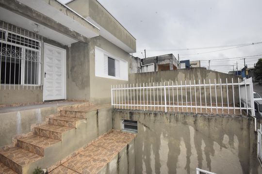 Fachada de casa à venda com 3 quartos, 111m² em Jardim Guanabara, Jundiaí