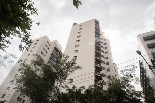 Fachada de apartamento à venda com 4 quartos, 128m² em Vila Clementino, São Paulo