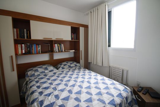 Quarto 2 de apartamento para alugar com 2 quartos, 45m² em Jacarepaguá, Rio de Janeiro