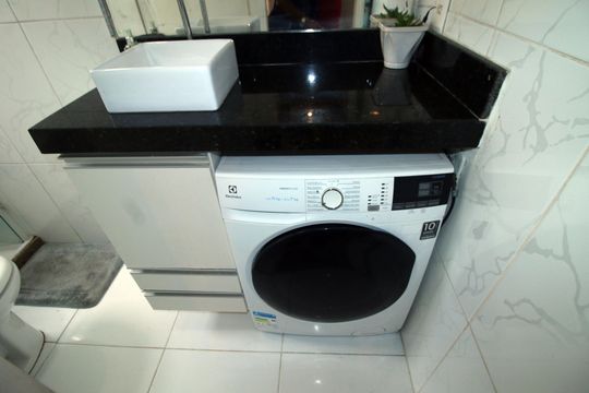 Banheiro e área de serviço de apartamento à venda com 2 quartos, 41m² em Penha Circular, Rio de Janeiro