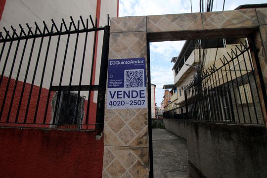 Placa de apartamento à venda com 2 quartos, 41m² em Penha Circular, Rio de Janeiro