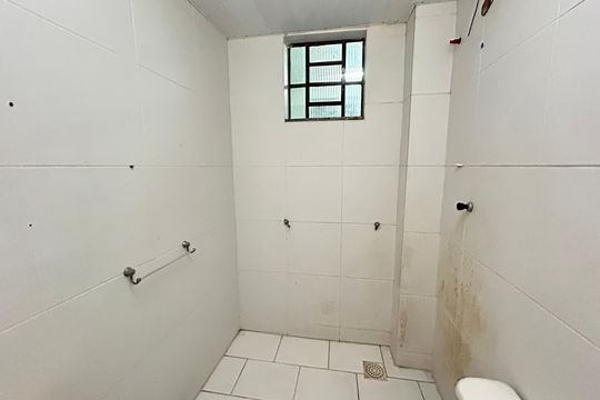 Banheiro social de apartamento para alugar com 1 quarto, 36m² em Anchieta, Nilópolis