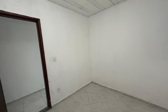 Quarto de apartamento para alugar com 1 quarto, 36m² em Anchieta, Nilópolis