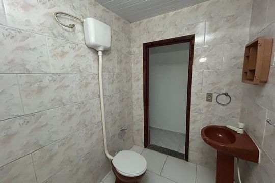 Banheiro de apartamento para alugar com 1 quarto, 36m² em Anchieta, Nilópolis