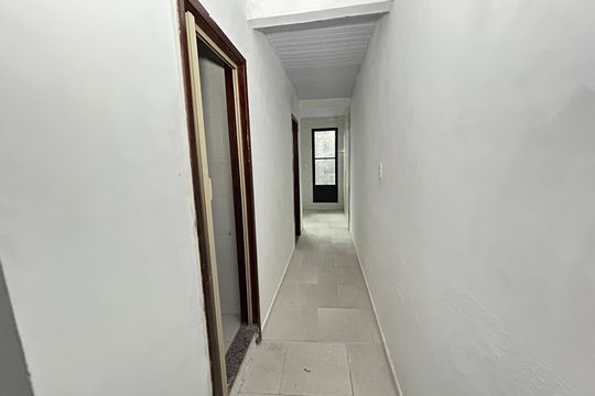 Corredor de apartamento para alugar com 1 quarto, 36m² em Anchieta, Nilópolis