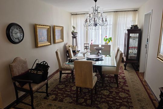 Sala de apartamento à venda com 4 quartos, 139m² em Centro Cívico, Curitiba