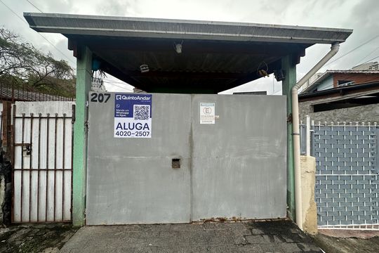 Fachada de casa para alugar com 1 quarto, 50m² em Vila Boa Vista, Barueri
