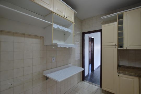 Cozinha  de apartamento para alugar com 2 quartos, 60m² em Praça Seca, Rio de Janeiro