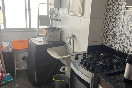Cozinha/Área de Serviço de apartamento à venda com 2 quartos, 49m² em Jardim Rossi, Guarulhos