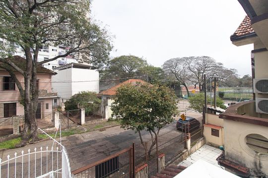 Varanda do Quarto 2 de casa à venda com 4 quartos, 240m² em Azenha, Porto Alegre