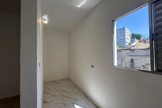 Quarto de casa para alugar com 1 quarto, 52m² em Vila Boa Vista, Barueri
