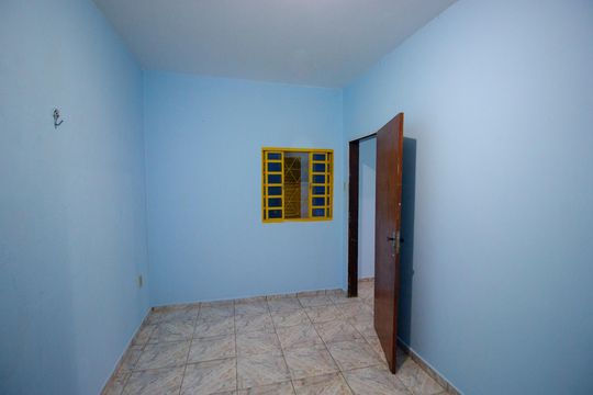 Casa para alugar com 4 quartos, 150m² em Quadra 300, Brasília