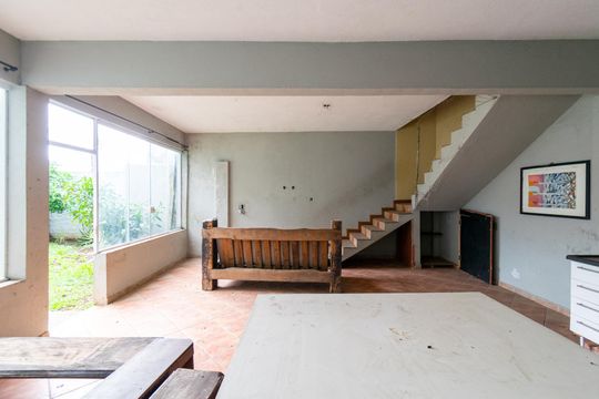 Edícula de casa à venda com 3 quartos, 250m² em Vila Mira, São Paulo