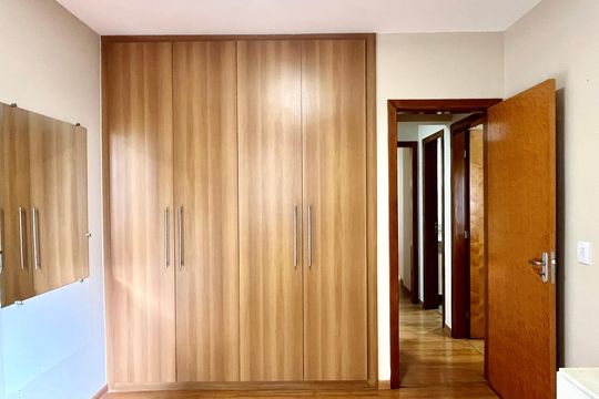 Apartamento para alugar com 4 quartos, 136m² em Savassi, Belo Horizonte