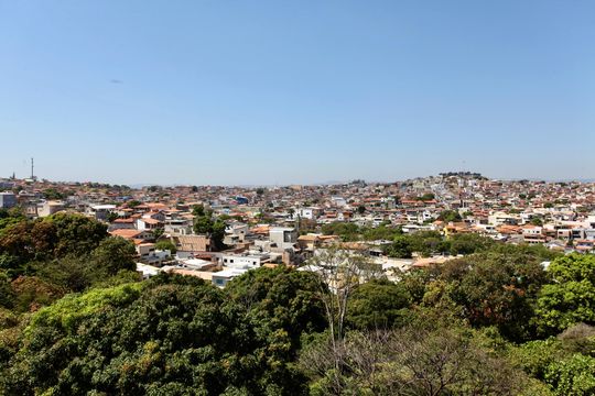 Vista da Sala de apartamento para alugar com 2 quartos, 50m² em Chácara Contagem, Contagem