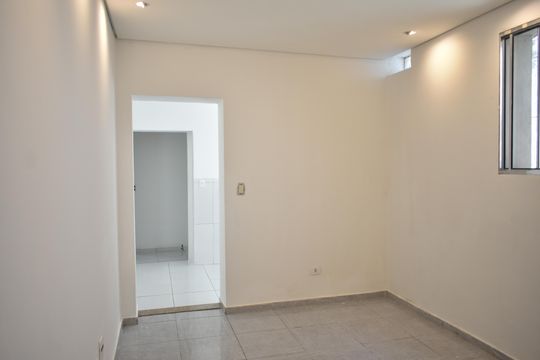 Sala de casa para alugar com 2 quartos, 60m² em Bosque da Saúde, São Paulo