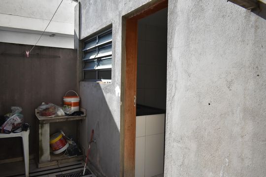 Entrada de casa para alugar com 2 quartos, 60m² em Bosque da Saúde, São Paulo