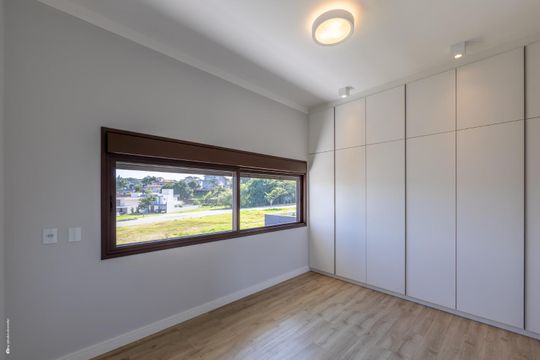 Casa à venda com 3 quartos, 300m² em Santa Cândida, Vinhedo