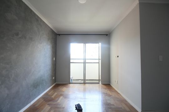 Sala de apartamento para alugar com 2 quartos, 56m² em Jardim Paris, São Paulo