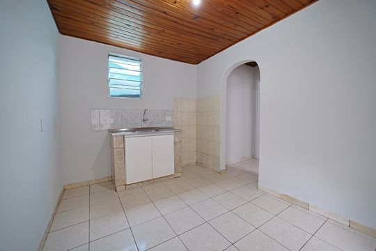 Sala/Cozinha de casa para alugar com 2 quartos, 50m² em Vila Ré, São Paulo