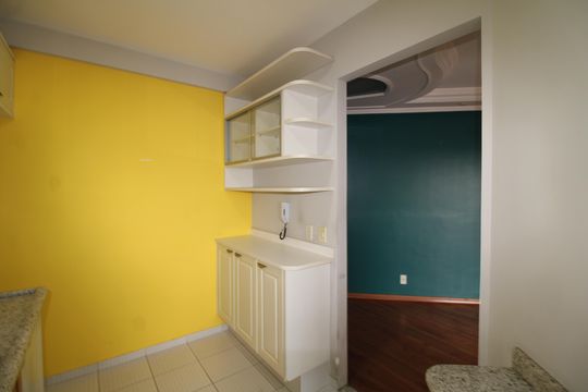 Cozinha de apartamento à venda com 2 quartos, 57m² em Jardim do Colegio (zona Norte), São Paulo