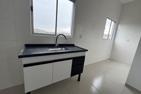 Cozinha de kitnet/studio para alugar com 1 quarto, 32m² em São Pedro, Osasco