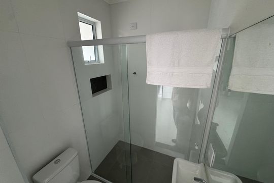 Banheiro de kitnet/studio para alugar com 1 quarto, 32m² em São Pedro, Osasco