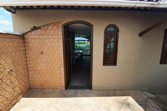 Área Externa de casa para alugar com 3 quartos, 208m² em Cosmorama, Mesquita