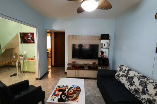 Casa para alugar com 3 quartos, 208m² em Cosmorama, Mesquita