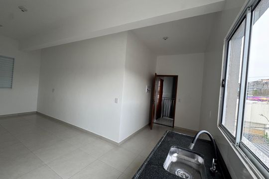 Sala/Cozinha de kitnet/studio para alugar com 1 quarto, 32m² em São Pedro, Osasco